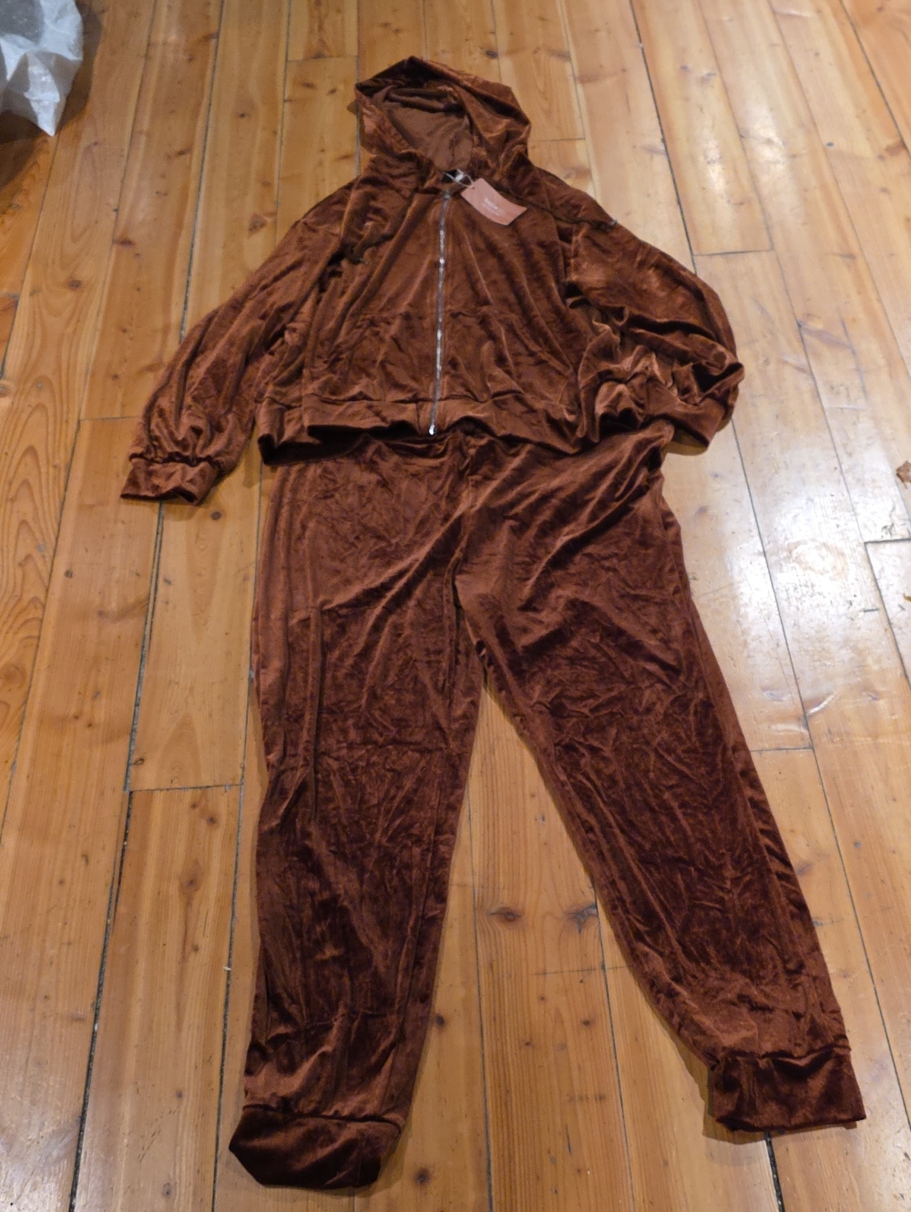 SHEIN Brown Velour Hooded Zip Jacket & Jogger Set